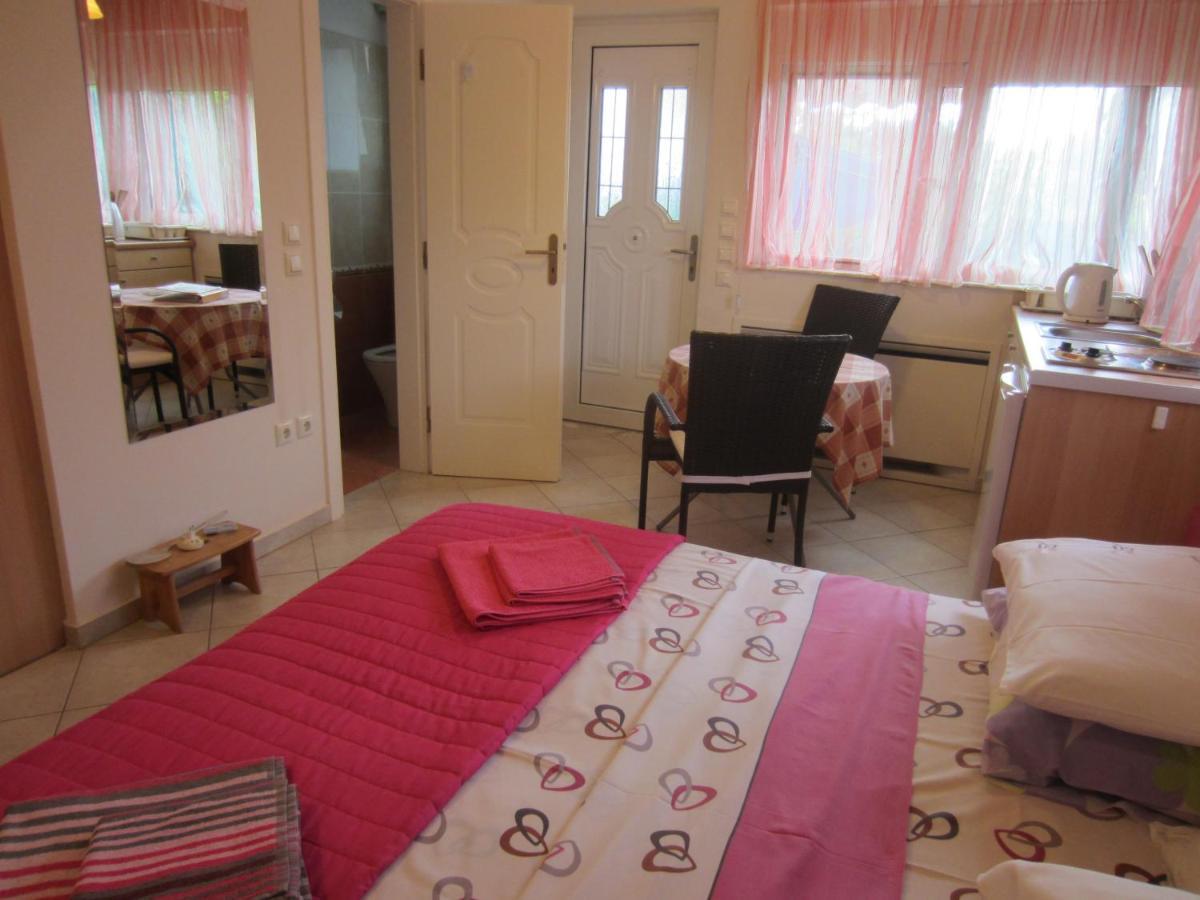 Néa Mákri Villa Verde Apart-Hotel מראה חיצוני תמונה