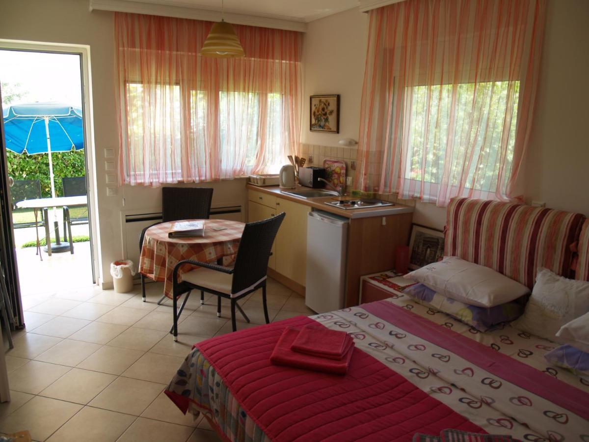 Néa Mákri Villa Verde Apart-Hotel מראה חיצוני תמונה